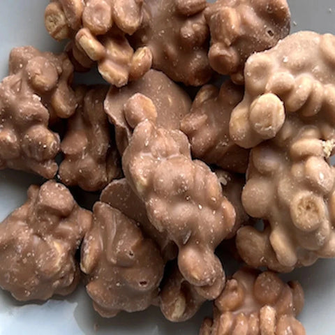 Milk Chocolate Peanut Nut Cluster Sweet Old Fashioned Retro Party Treats Xmas